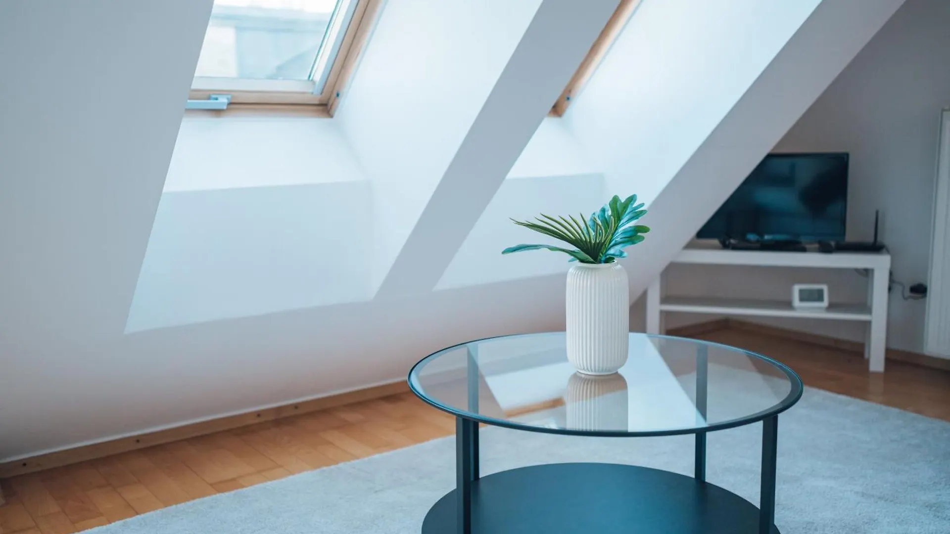 Stylish Apartment With Balcony And Rooftop Views Vienna 0*,  Austria
